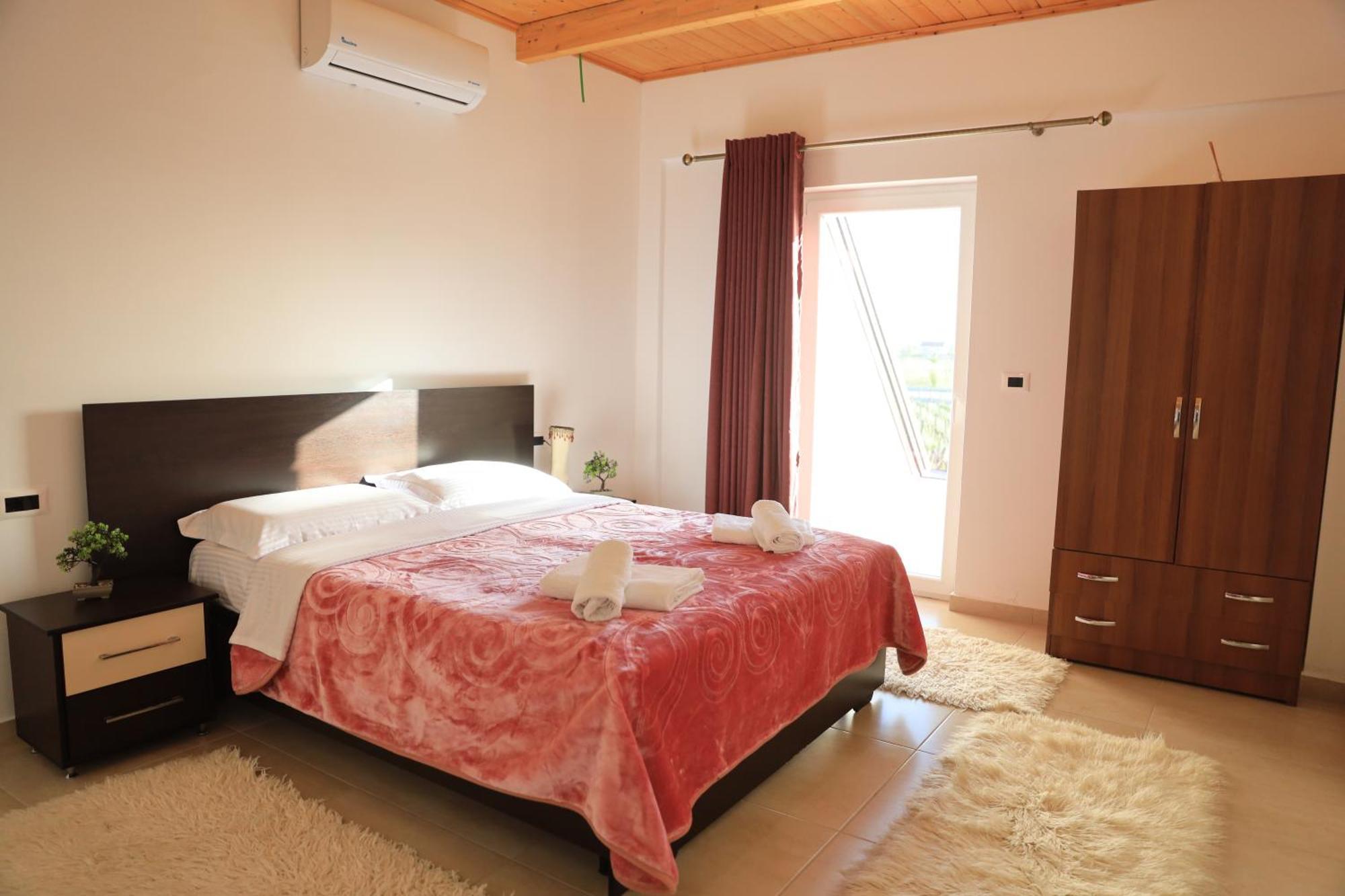 Lahuta E Vjeter Agroturizem Hotel Lac Kültér fotó