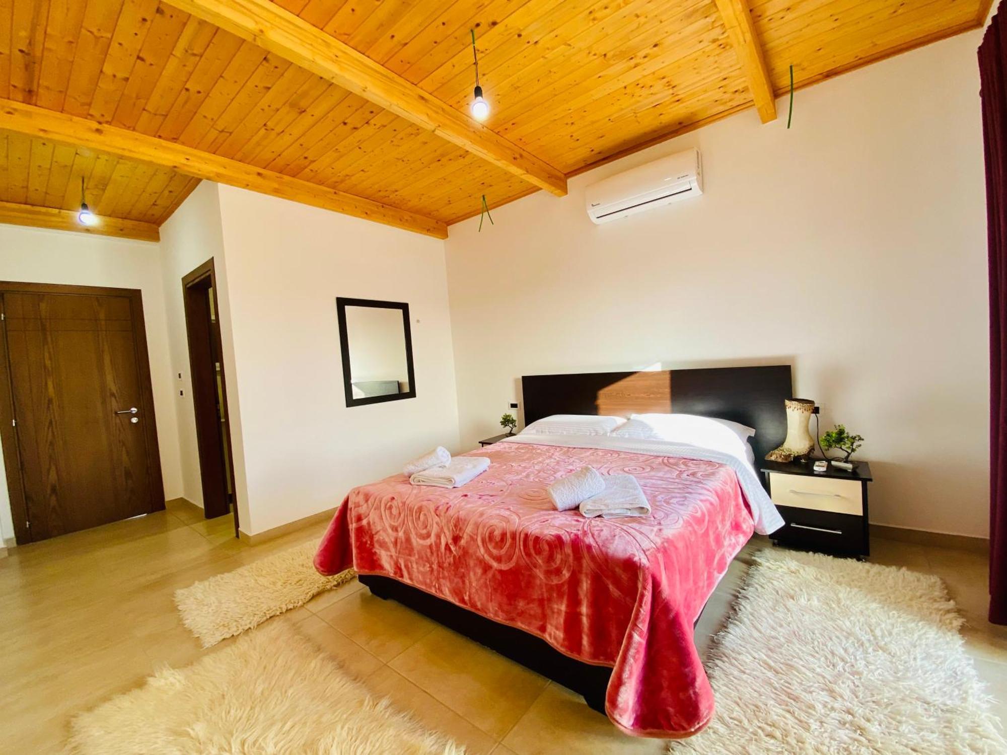Lahuta E Vjeter Agroturizem Hotel Lac Kültér fotó