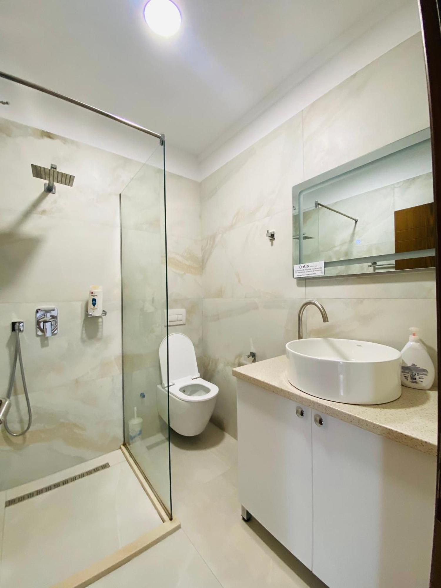 Lahuta E Vjeter Agroturizem Hotel Lac Kültér fotó