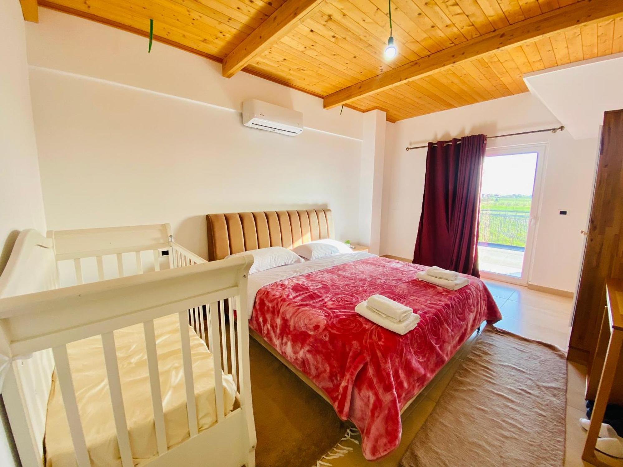 Lahuta E Vjeter Agroturizem Hotel Lac Kültér fotó