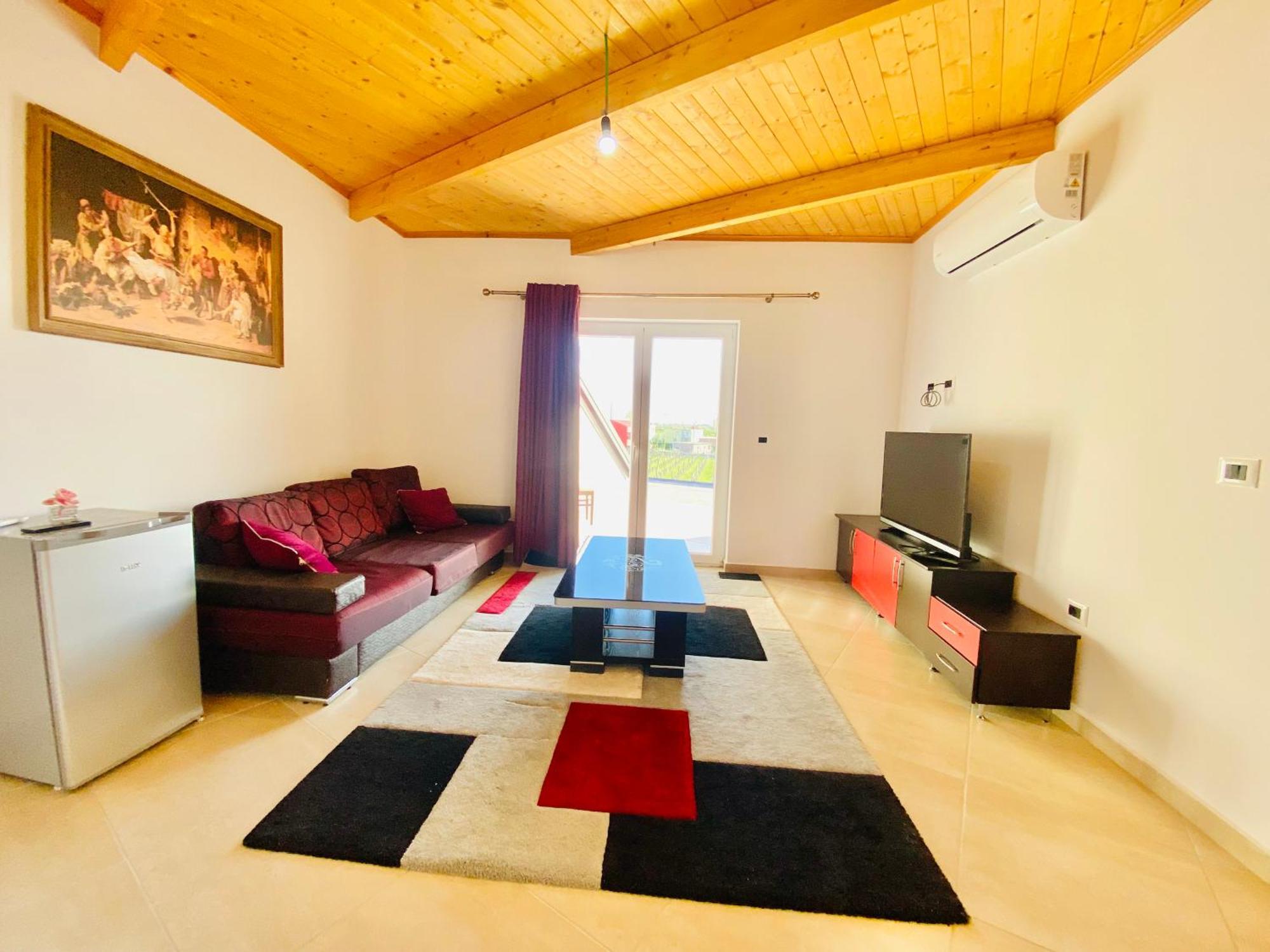Lahuta E Vjeter Agroturizem Hotel Lac Kültér fotó